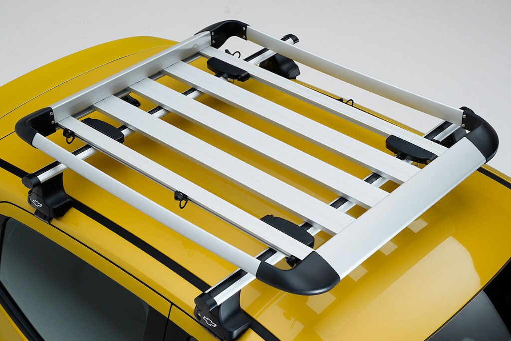 Canastilla y accesorios externos para viajar en tu nuevo auto tipo sedán Chevrolet Aveo 2025