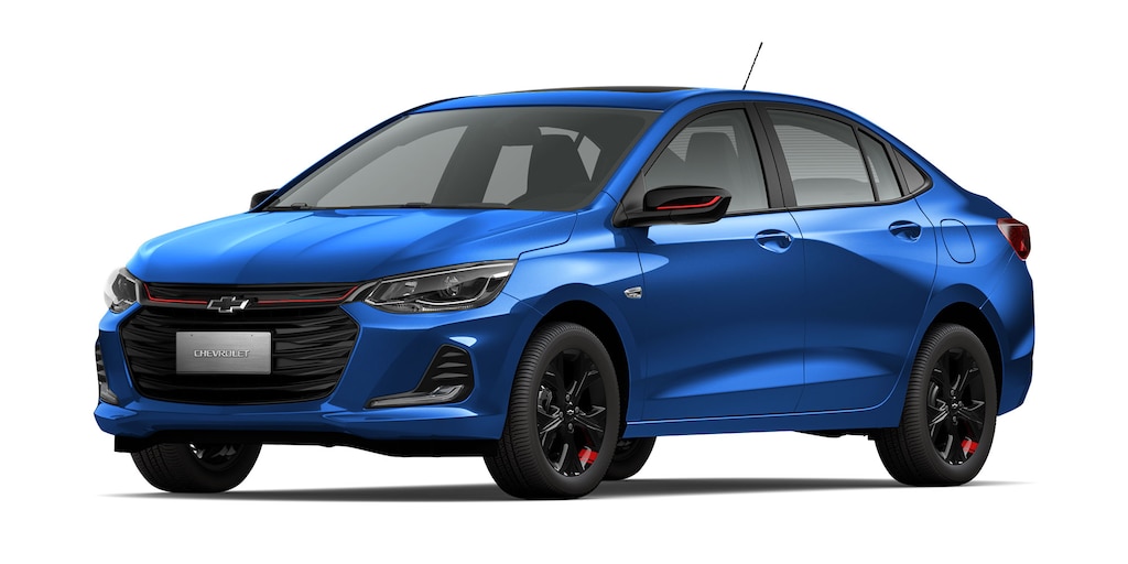 Chevrolet Onix 2025, sedán deportivo en color azul cobalto metálico