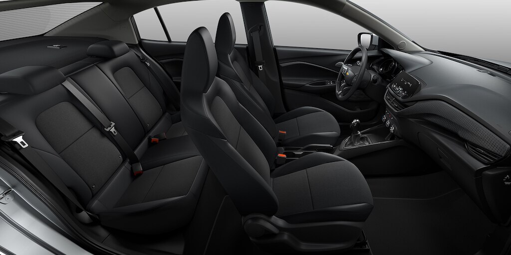 Chevrolet Onix 2025, sedán deportivo con interiores leatherette negro 