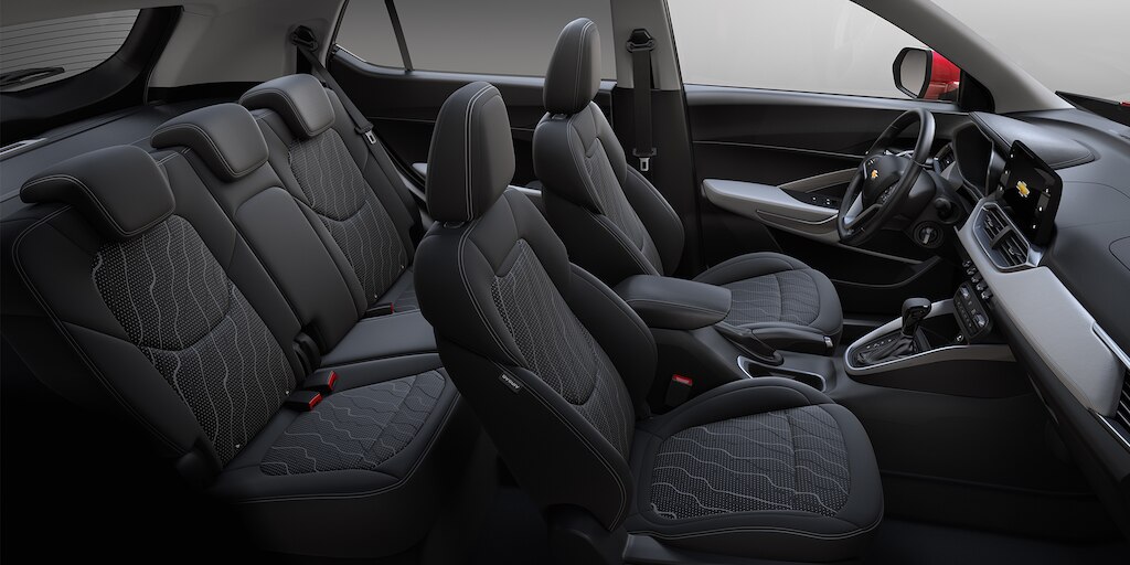 Chevrolet Groove 2024, camioneta pequeña, con interior en tela negro