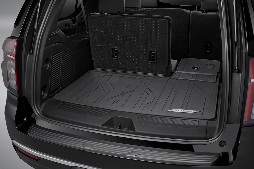 Tapete de vinil rígido cubierta extendida en negro para Chevrolet Suburban 2024