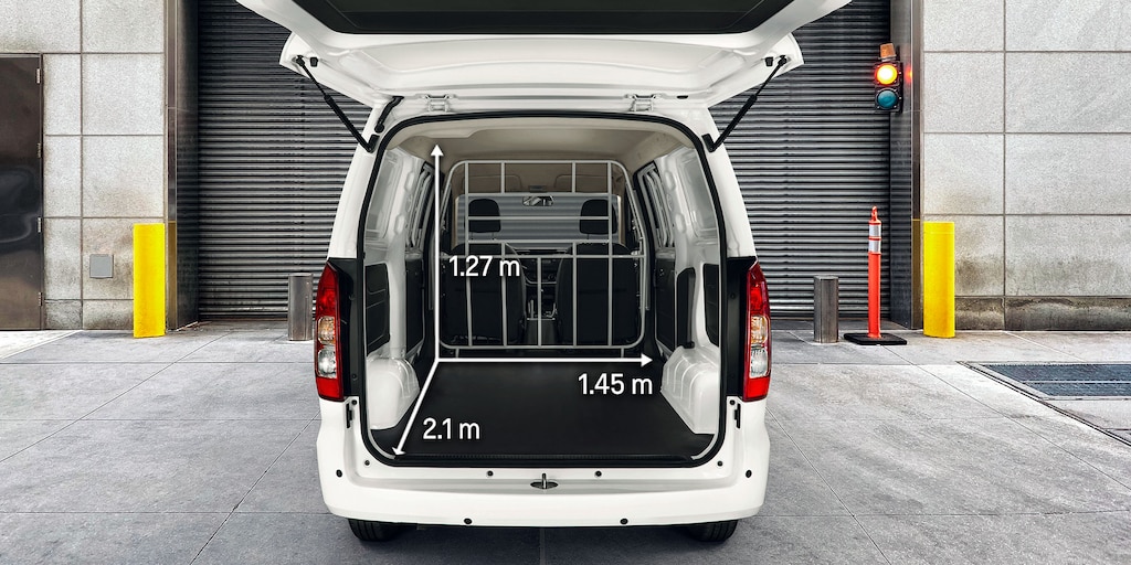 Chevrolet Tornado Van 2024 Furgoneta con espacio de carga con 2.1 m de profundidad, 1.27 m de altura y 1.45 m de ancho